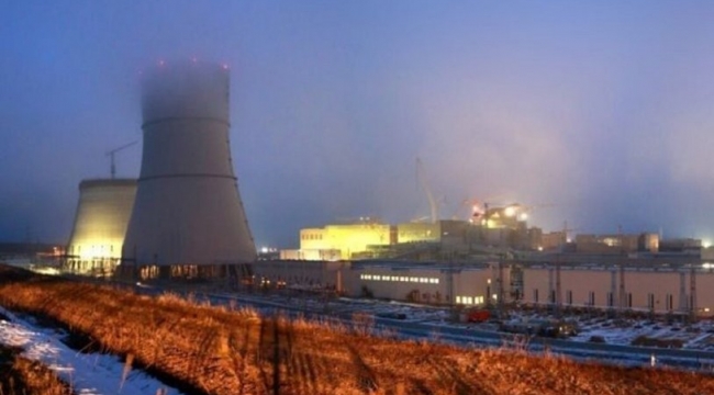 Avrupanın en büyük nükleer santralinde çatışma: 6 reaktörden biri isabet aldı