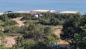 Çeşme'de kaçak plaj tesisine tepki: Bu işgali durdurun