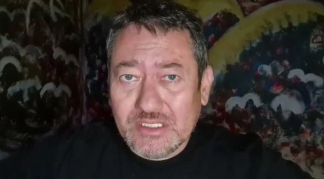 Gazeteci Serdar Akinan gözaltına alındığını duyurdu 