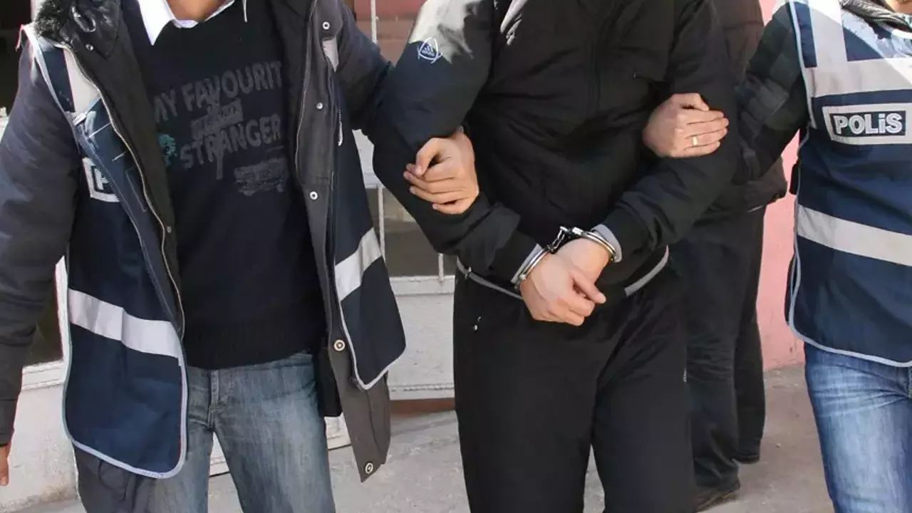 İstanbul merkezli 6 ilde 'FETÖ' operasyonu: 12 şüpheli yakalandı
