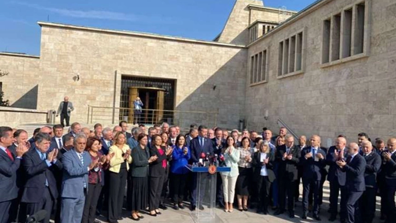 CHP'li 95 milletvekilinden Kılıçdaroğlu'na tam destek