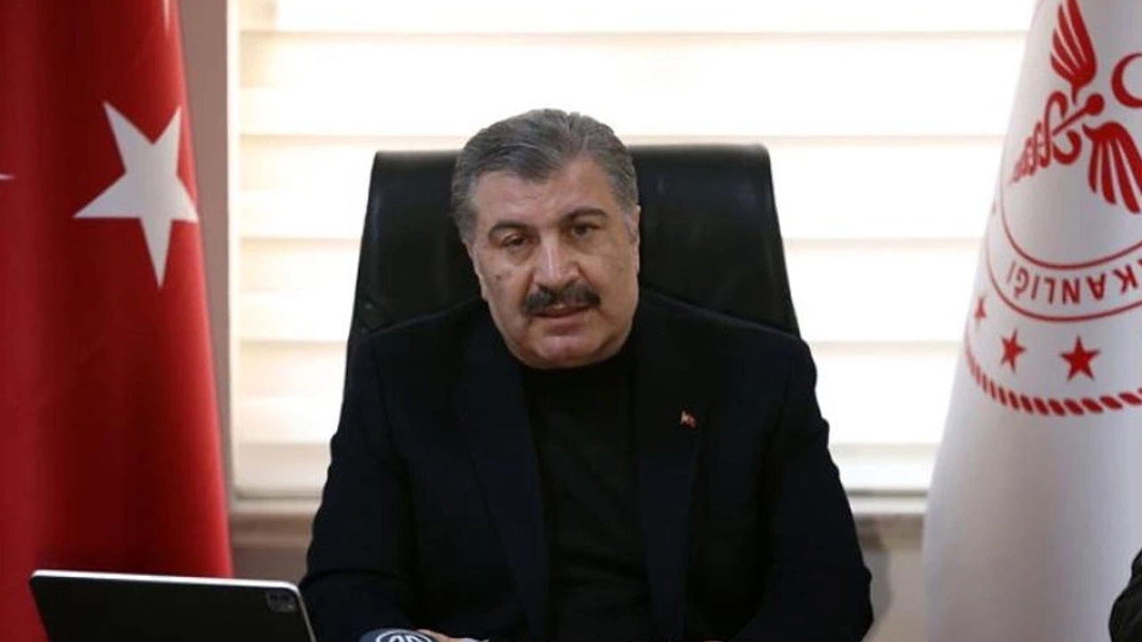 Fahrettin Koca'dan protestolara yanıt: Hürmet dakikaları onun vakti değil