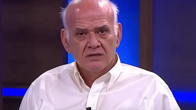 Ahmet Çakar kovulduğunu sosyal medyadan açıkladı