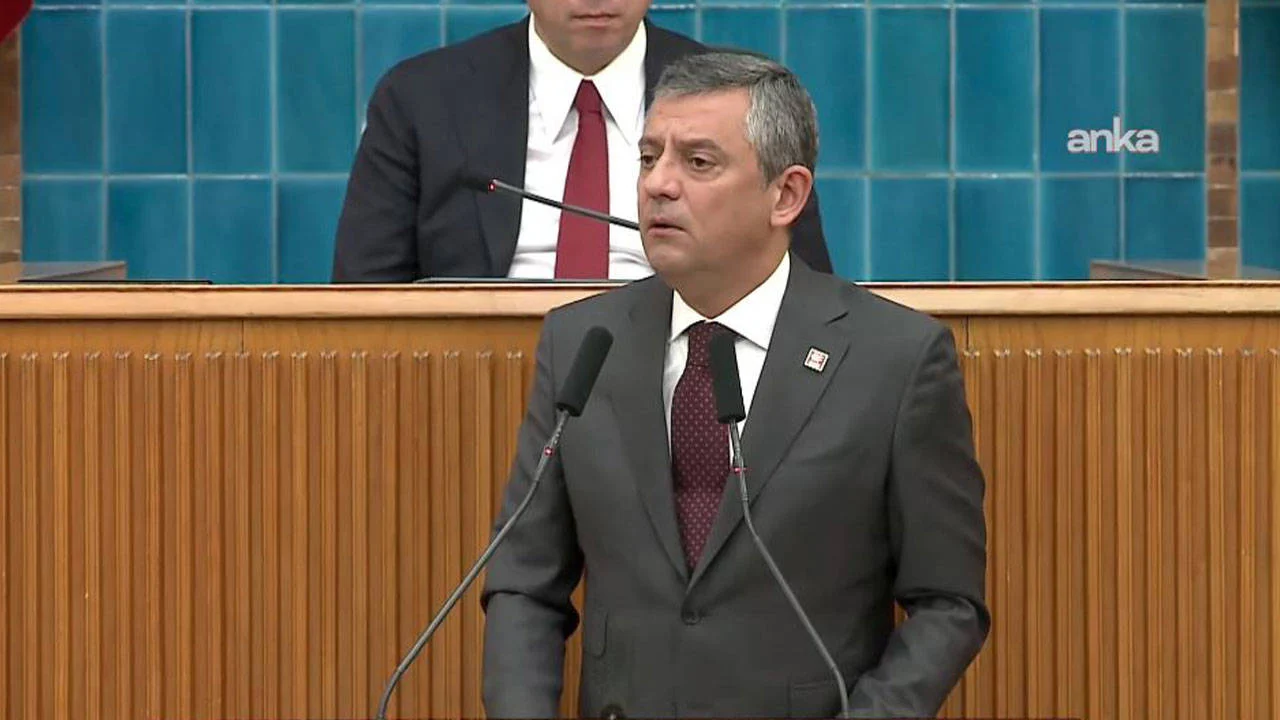 Özgür Özel'den partisinin grup toplantısında çarpıcı açıklamalar